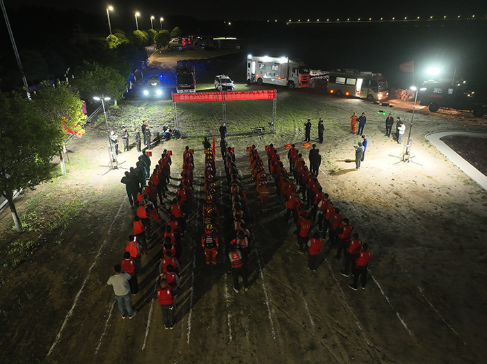 夜间防汛演练.jpg